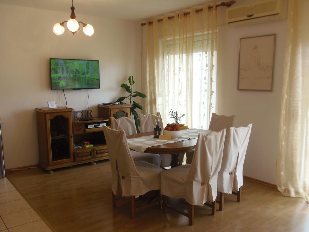 Apartments Casper Novi Vinodolski Esterno foto