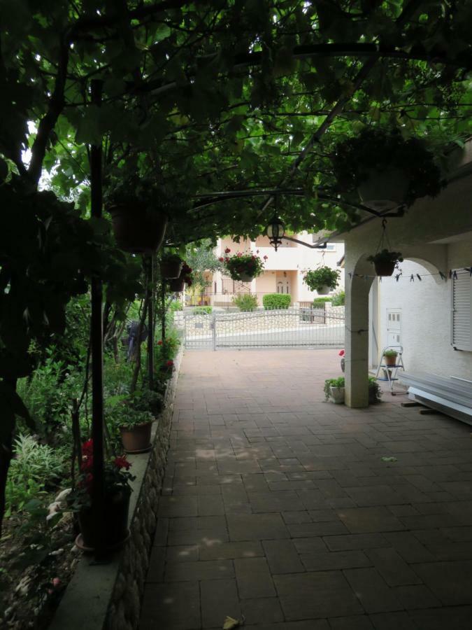Apartments Casper Novi Vinodolski Esterno foto